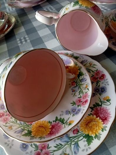 Very Rare Tuscan Fine Bone China  "September Song" Pink Tea Set