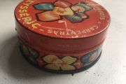 Lovely Vintage French Tin box for Berlingots Candies