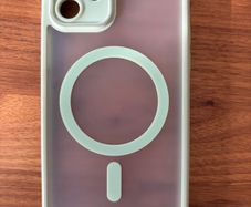 iPhone 12 MagSafe Cover in Green