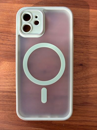 iPhone 12 MagSafe Cover in Green