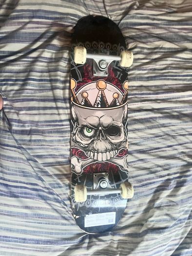 Skateboard