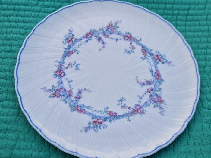6 Stunning Bernardaud Limoges Marie Louise Plates, 20cm