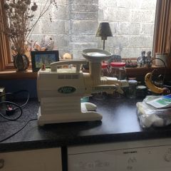 Green Star Juice Extractor