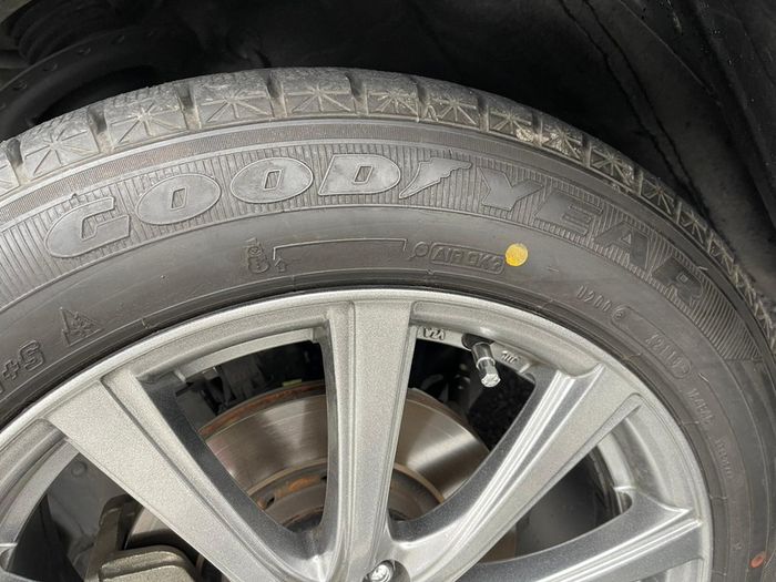 18" Alloy wheels (4) Mitsubishi Outlander Phev