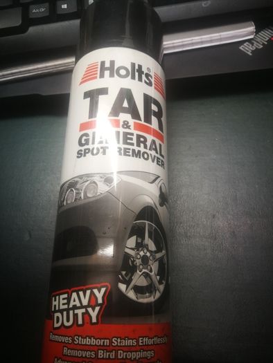 Car tar cleaner and spot remover