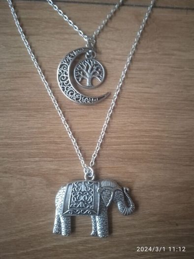 Statement 3 chain pendant