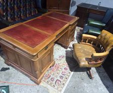 large partners desk+ captains chair
