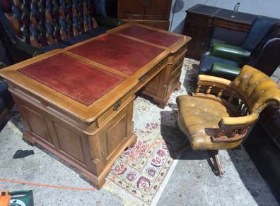 large partners desk+ captains chair