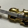 Brooch violin Image 2