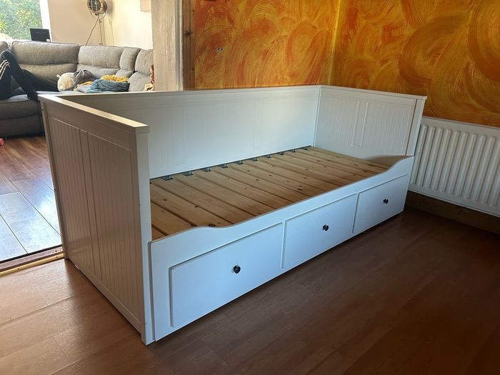 IKEA Hemnes day bed