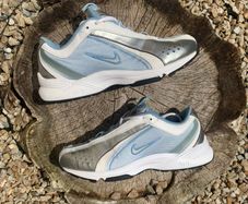 Only Pair Worldwide Vintage New Nike Air