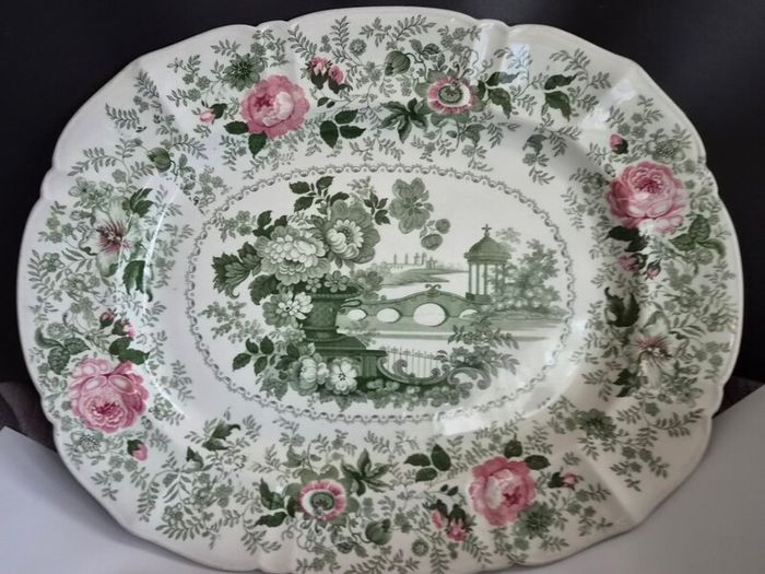 Graduating pair of antique Masons platters