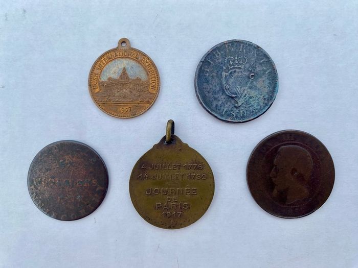 Collection of 5 antique coins / medals -  1800-1907