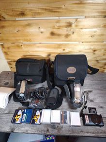 canon ixus 240 hs and 2 samsung cam corders all for parts