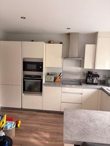 kitchen units & appliances