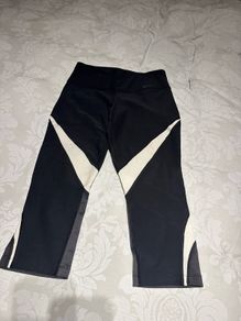 Nike Women's Dri-Fit Capri Leggings in Black/ Grey/ White - size small