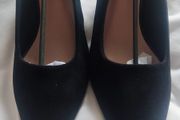 Court Shoes