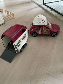 schleich horsebox