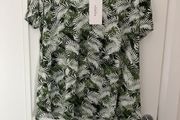Ladies Top size 18-20 brand new