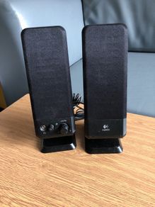 Logitech R-10 speakers