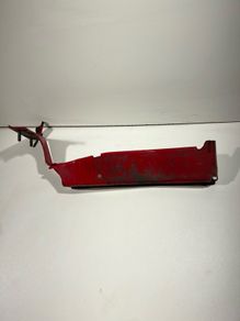 Audi A4 B8 Front Wing Mounting Bracket Right Driver Side 2008 To 2012 8k0821136a.  A1l1b3