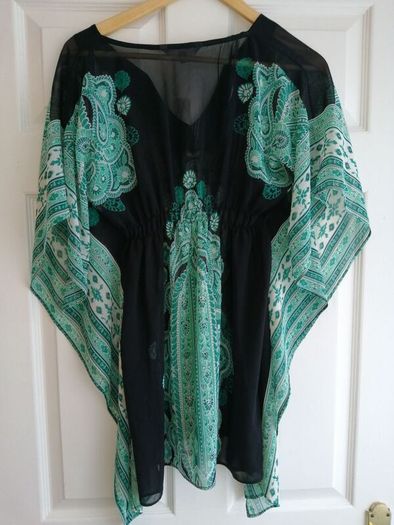 BNWT Red Herring Kaftan