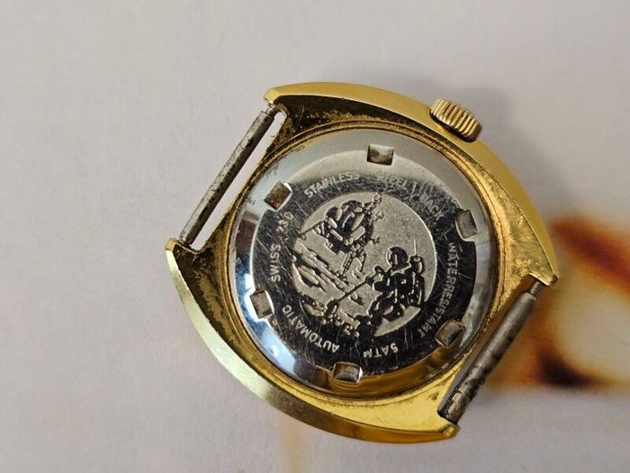 Vintage Automatic Swiss Made Urech Small Cased Unisex Swiss Watch from 1960s
