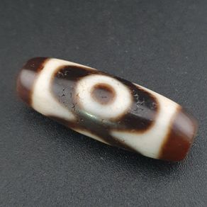 Antique 2 Eyes Himalayan Tibetan Agate Dzi Bead Amulet 29.6mm