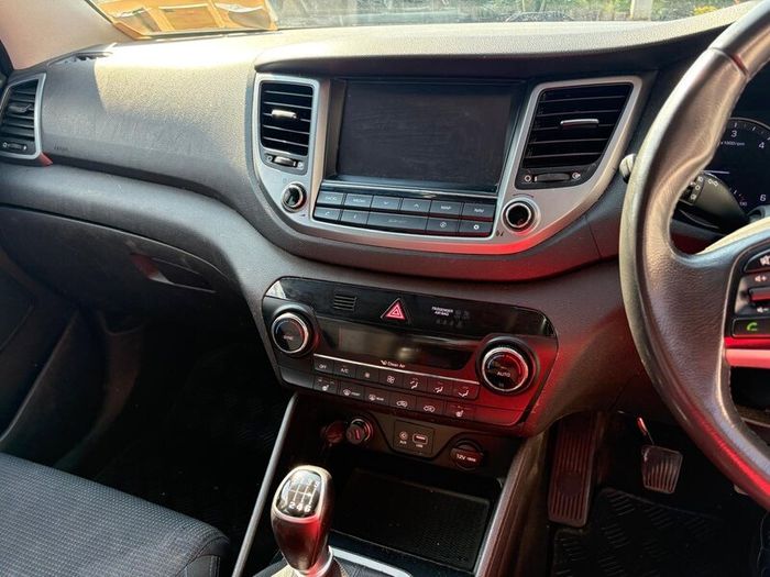 Hyundai Tucson 2015, MCT 6/2027, Taxed 12/2026