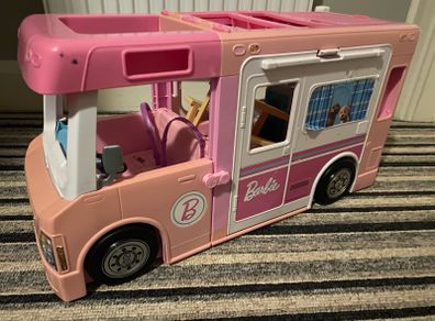 Barbie camper