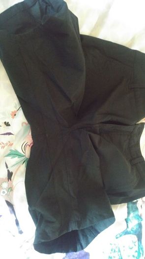 Giro black cycling shorts On3n3ss size 8 30 inch waist