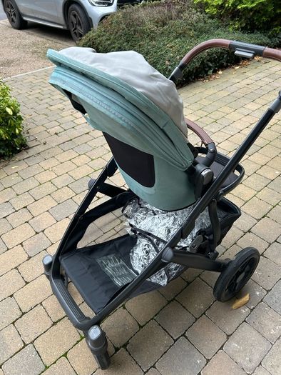 uppa baby V2 Full set (pram and car seat)