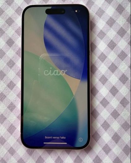 iPhone  15