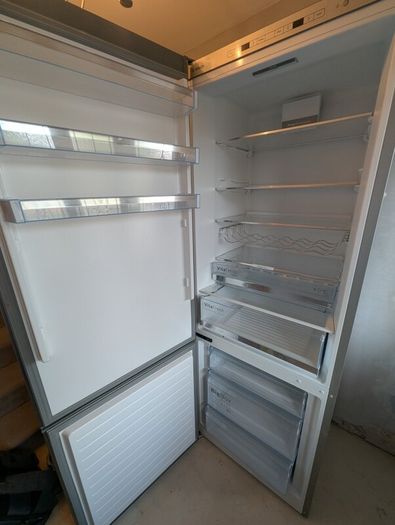 Huge Bosch Series 6 fridge-freezer