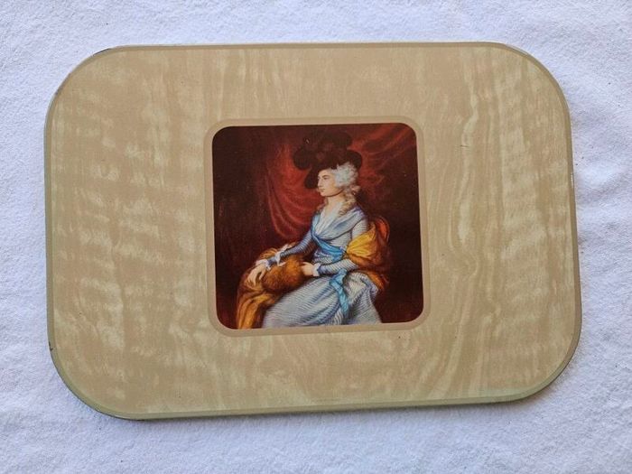 Vintage place mats with victorian images