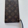LV coin purse Image 4