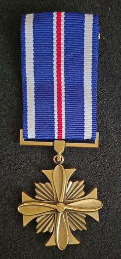 US medal , Distinguished Flying Cross.
