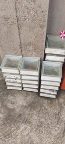 16 x glass blocks ,,sold as seen ,buyer collects,job lot..good condition,,unused,just needs a clean ,cardboard Still between them unused