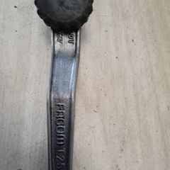 Facom tappet adjuster