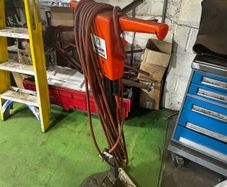 Floor buffer