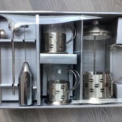 Pyrex Cafeteria Set