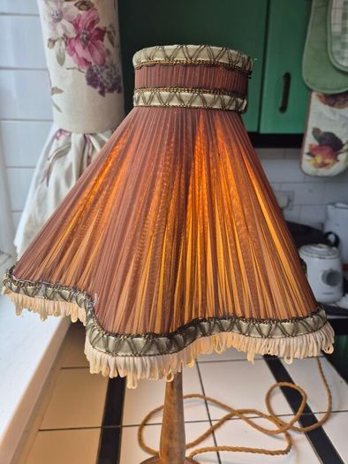 Lamp 1920s Vintage pleated silk shade solid oak base Table lamp