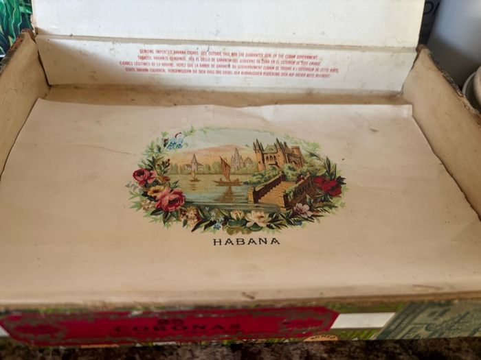 Romeoy & Julieta Habana Box .