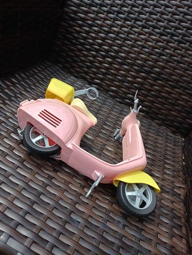Barbie Scooter