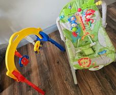 Baby rocker/chair and play gym