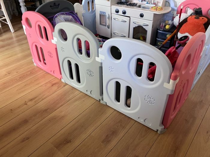 Large playpen