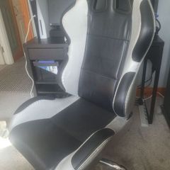 Black & Grey Bucket Gaming Seat.