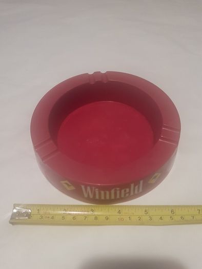 Winfield advertising ashtray,used good condition ,take as is , collectors item with smoking ban on ashtrays advertising ,,price includes post to anywhere in ireland thank you,