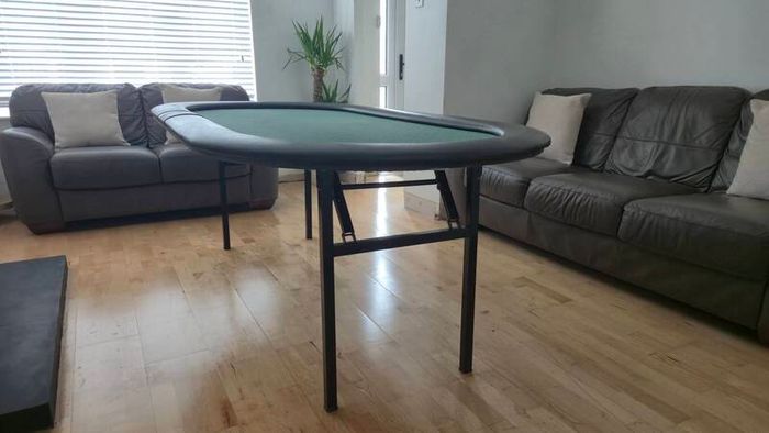 Poker Table