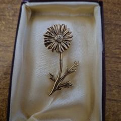 Vintage Flower Pin Brooch
